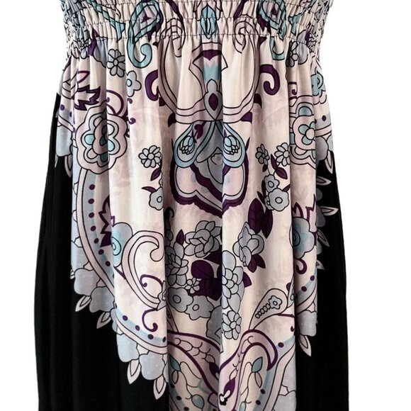 Adorable Light Colored Paisley Printed Halter Dress on Black Accented Fabric - Picture 6 of 6